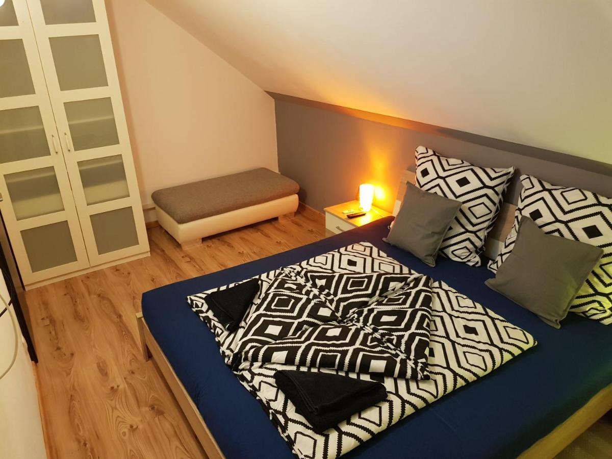 Honfoglalas Apartment Buk Luaran gambar
