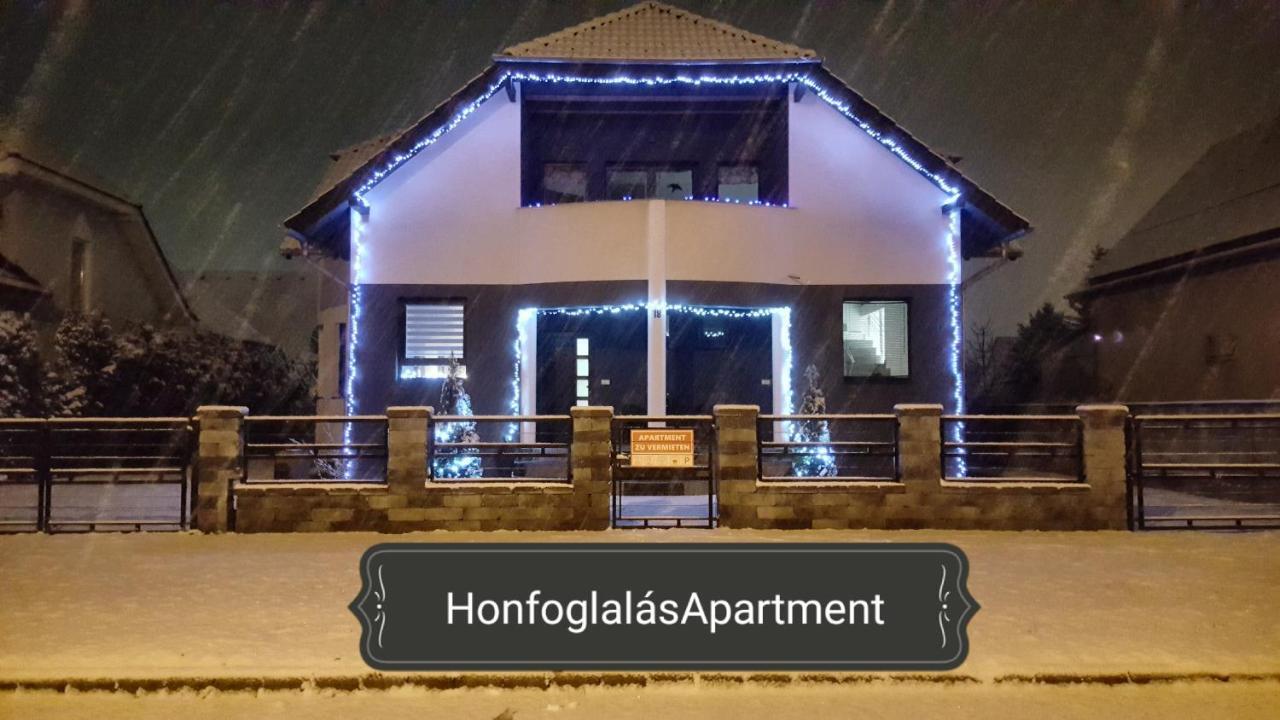 Honfoglalas Apartment Buk Luaran gambar